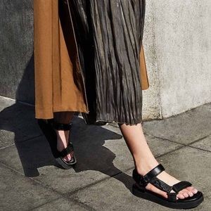 VINCE🍁🍂Carver Leather/suede platform sandals black and snake print detail